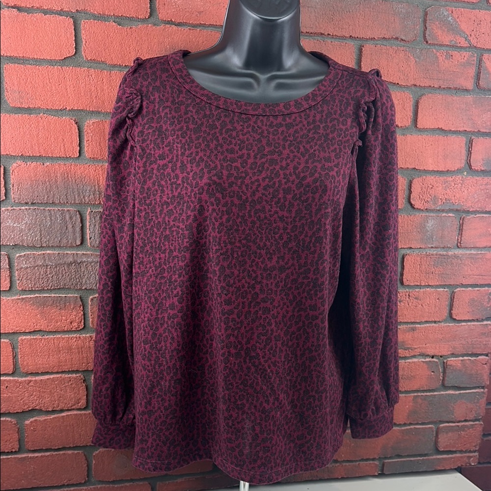 Banana Republic Women's Cheetah Print Thermal LP – Animal‎ Print Long Sleeve